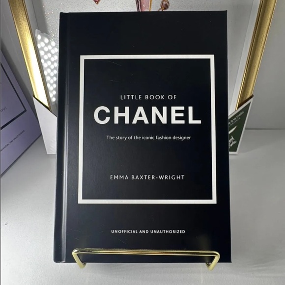 Other - Chanel Little Book